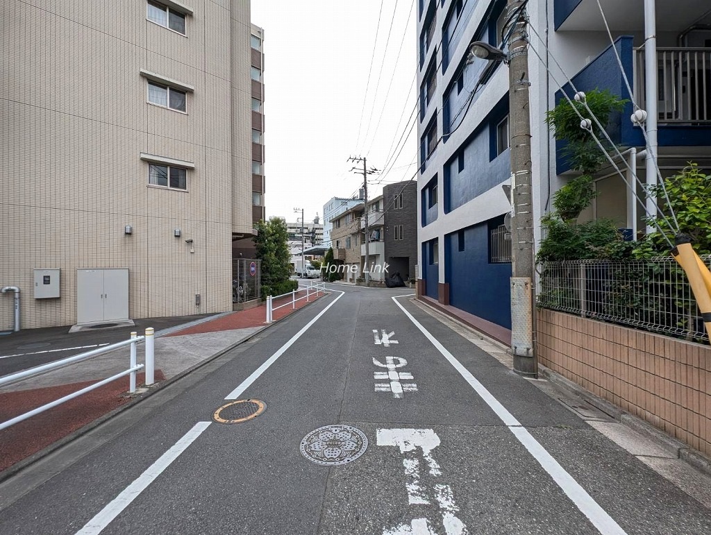 三田高島平第一コーポ　東側 前面道路